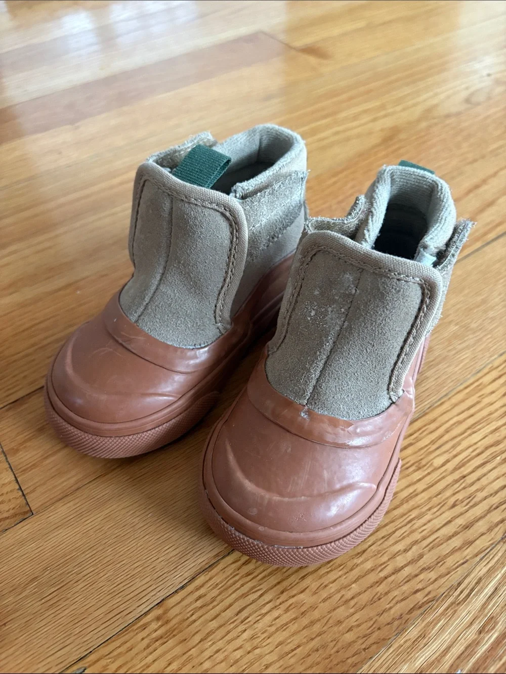 Vans Kids Brown & Tan Waterproof Slip-On Rain Boots